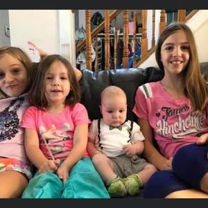 Meet your Posher, Bonita